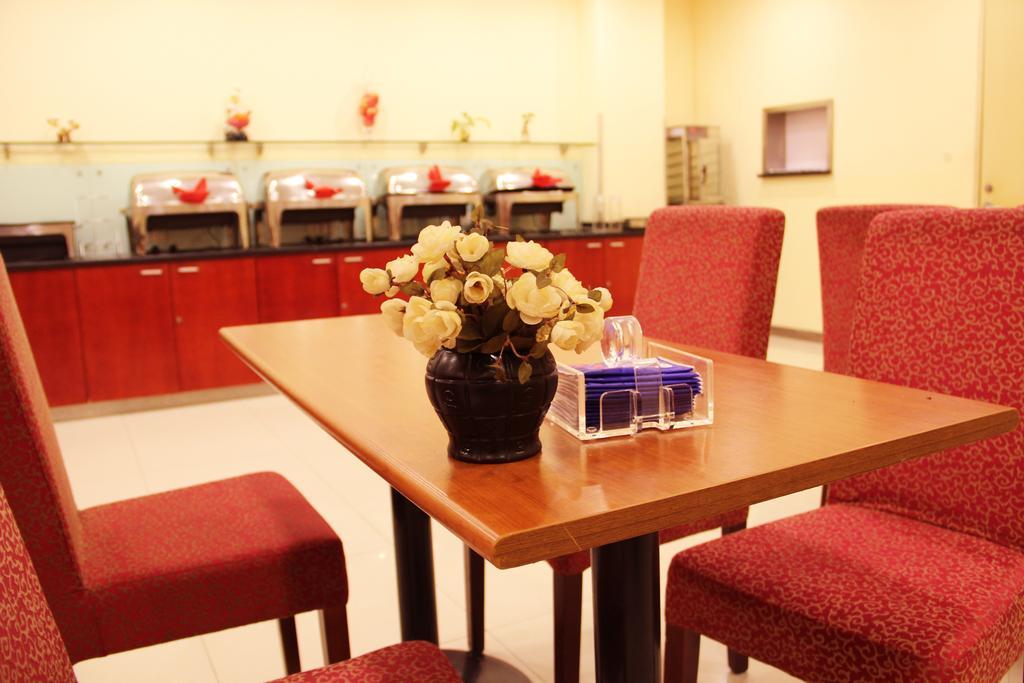 Hanting Hotel Changchun Qimao City Kamer foto